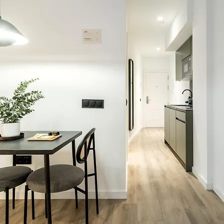 Limehome Calle Victoria Apartment