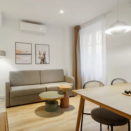 Limehome Calle Victoria Apartment