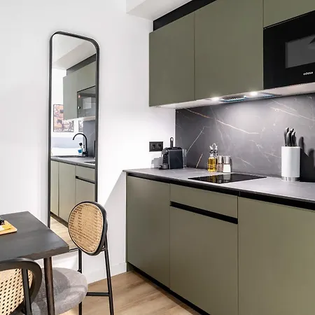 Apartment Limehome Calle Victoria Malaga
