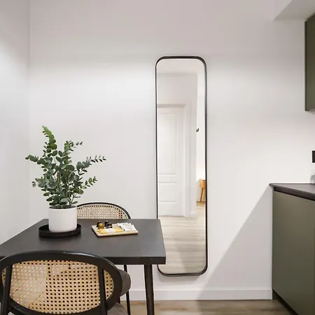 Limehome Calle Victoria Apartment Malaga